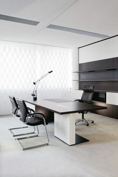 Lamellgardiner, SG 2810, Multi Visio, Room shot "Bene Office and Showroom", Vienna, Austria, Vertical Waves
