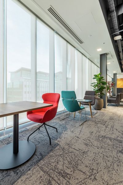 Rullgardiner, SG 4960, Versascreen 1-10%, Virgin Money, Glasgow, Scotland, United Kingdom