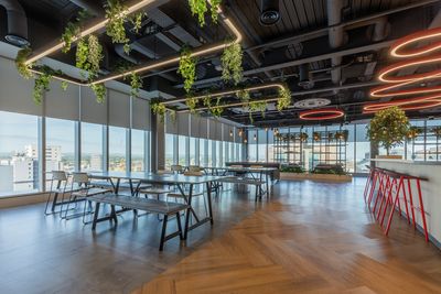 Rullgardiner, SG 4910, Versascreen 1-10%, Virgin Money, Glasgow, Scotland, United Kingdom