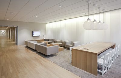 Panelgardiner, SG 2700, Colorama 1, Room shot "DLA Piper",Amsterdam, the Netherlands