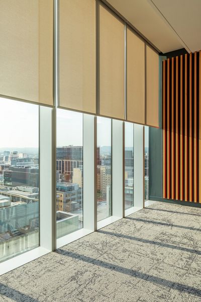 Rullgardiner, SG 4960, Versascreen 1-10%, Virgin Money, Glasgow, Scotland, United Kingdom