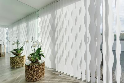 Lamellgardiner, SG 2900, Multi Visio, Private Home, Poole Dorset, United Kingdom, Vertical Waves