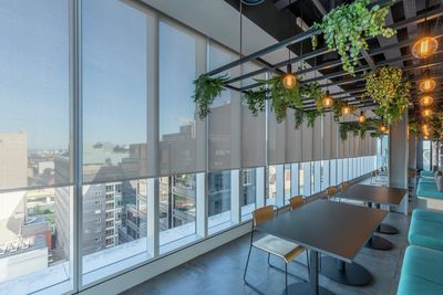 Rullgardiner, SG 4910, Versascreen 1-10%, Virgin Money, Glasgow, Scotland, United Kingdom